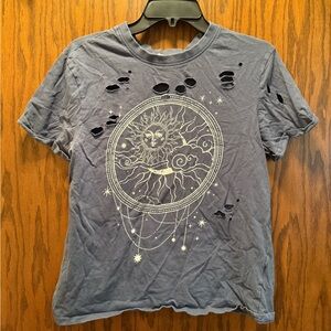 Grayish Blue Distressed Sun Graphic Women's T-Shirt